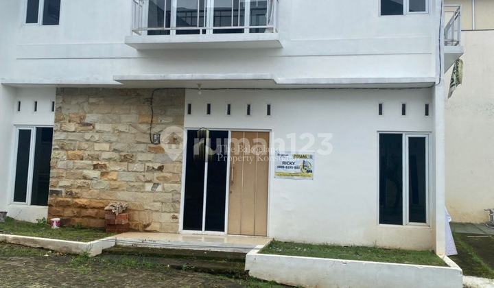 Rumah 2 Lantai Lega Siap Huni Dekat Akses Tol Banyumanik 1