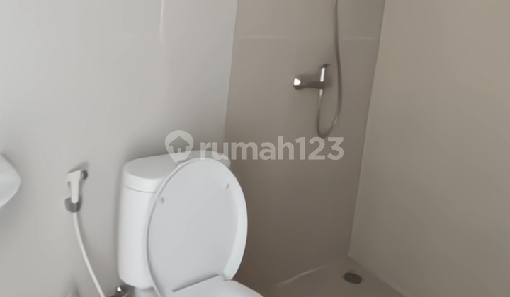 NEW LUXURY READY-TO-OCCUPY HOUSE IN CLUSTER PARAMOUNT VILLAGE L6 SEMARANG 2