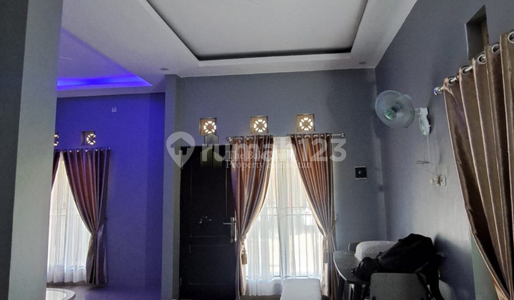 2-Story House in Beringin Ngaliyan Housing Area Near BSB 2