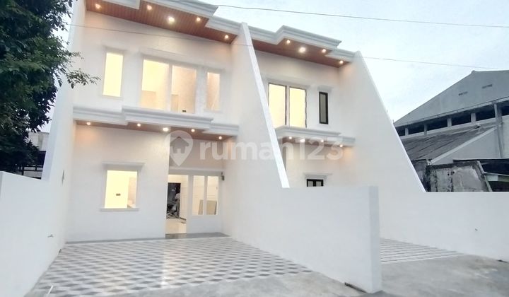 RUMAH MEWAH READY DUA LANTAI DI LAMPER TENGAH SEMARANG 1
