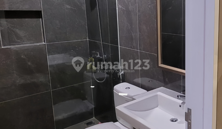 Rumah Baru 3 Lantai Citrasun Garden, Dekat Undip dan Akses Tol 2