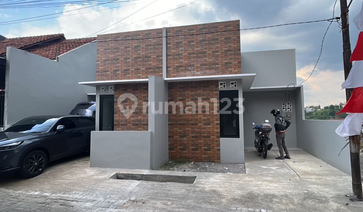 RUMAH MURAH READY SATU LANTAI BEBAS BANJIR DI GRAFIKA BANYUMANIK SEMARANG  1