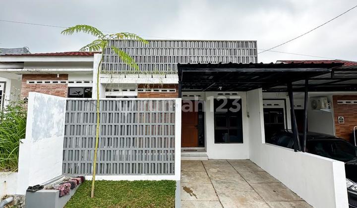 Affordable House with a Cool Atmosphere and Flood-Free in Kalisidi Ungaran 1