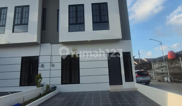 Rumah 2 Lantai Dekat Rs Ketileng, Undip dan Unimus 1