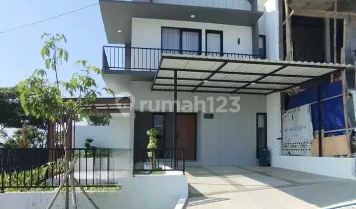 TWO-STORY LUXURY HOUSE FULLY FURNISHED IN SIRANDA TERRACE CLUSTER TEMBALANG SEMARANG 1
