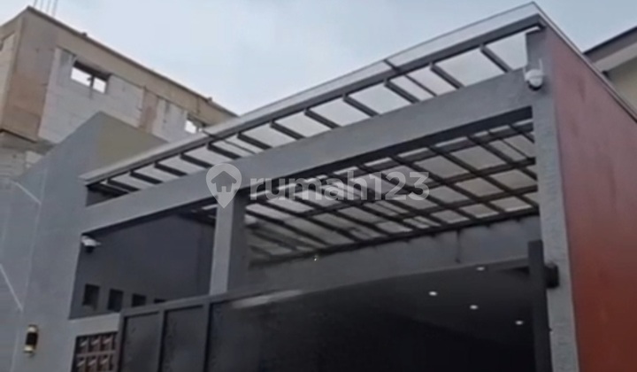 KOST EXCLUSIVE DIJUAL MURAH!  DI RING 1 KAMPUS UNNES FULL PERABOTAN DI GUNUNG PATI SEMARANG