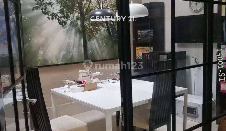 Dijual Rumah Hommy  Apik Di Sektor 9 Bintaro 1