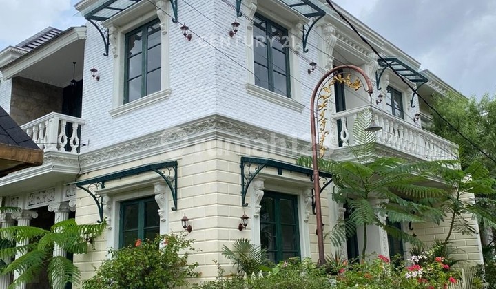 For Sale Beautiful 8-Room Boarding House in Cirendeu Raya