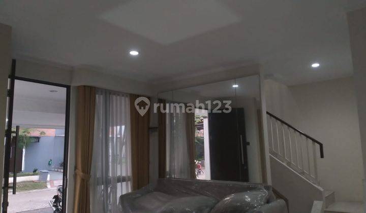 Rumah siap huni Full Furnished sudah renovasi di Kebayoran Bintaro Jaya Sektor 9   ( ID/HN)  1