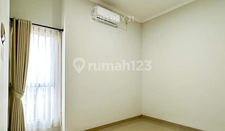Ready-to-Live House Near Bintaro Plaza and Pondok Ranji Station 2