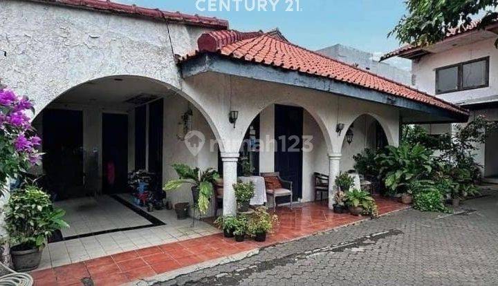 Dijual Rumah Di Salemba Jakpus Lahan Luas Dekat Rs St Carolus 182947  1