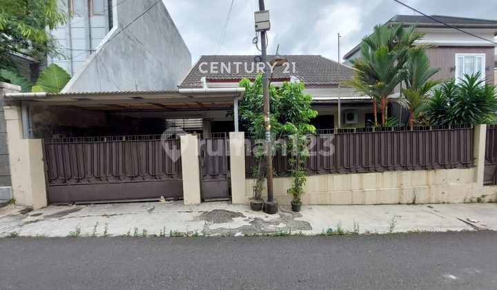 Rumah Terawat Kebayoran Baru Lokasi Strategis #258770