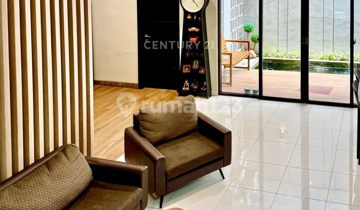 For Sale Beautiful Ready-to-Occupy House Discovery Bintaro Jaya For Sale Beautiful Ready-to-Occupy House Discovery Bintaro Jaya