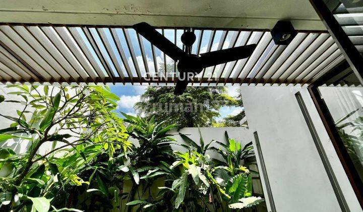 Dijual Rumah Semi Furnised Bagus Lokasi Strategis Di Discovery 