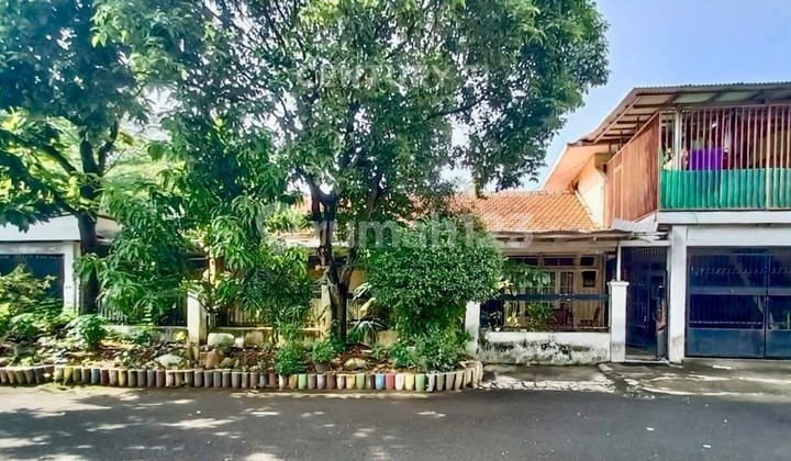 Dijual Rumah Hook Kebayoran Lama Dekat Arteri Pondok Indah Depan Taman #261102