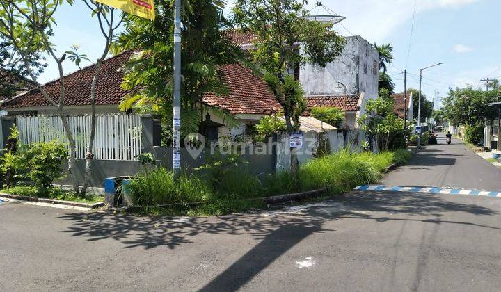 Rumah Kaliwates Jember Luas 290 Meter Dengan 2 Lantai 1