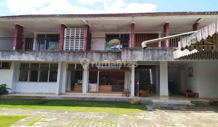 Dijual Rumah Mewah 3 Bangunan 1 Tanah di Jl. Jendral Sudirman, Patrang Rumah 2