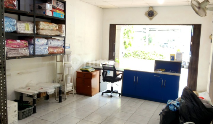 For Sale 3-Story Shop House with SHM in Kalideres - High Profit Potential 2