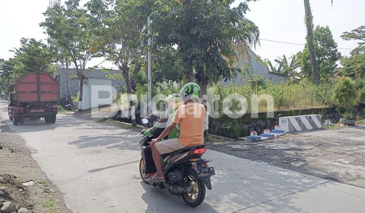 READY-TO-BUILD LAND ON MAIN ROAD NEAR WOLTER, SEMARANG 1