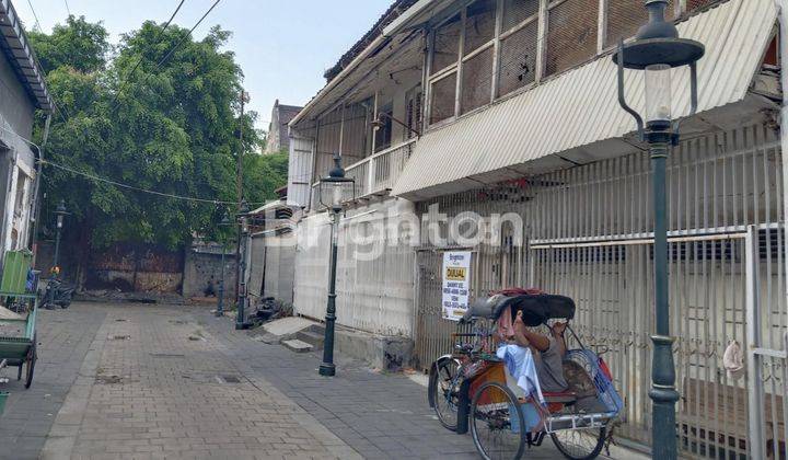 KENARI RUMAH 2 LANTAI DI KAWASAN KOTA LAMA PURWODINATAN SEMARANG TENGAH 2