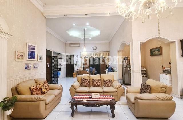 GUNTUR RUMAH BAGUS MEGAH KAWASAN ELITE DEKAT PUSAT KOTA SEMARANG ATAS 2