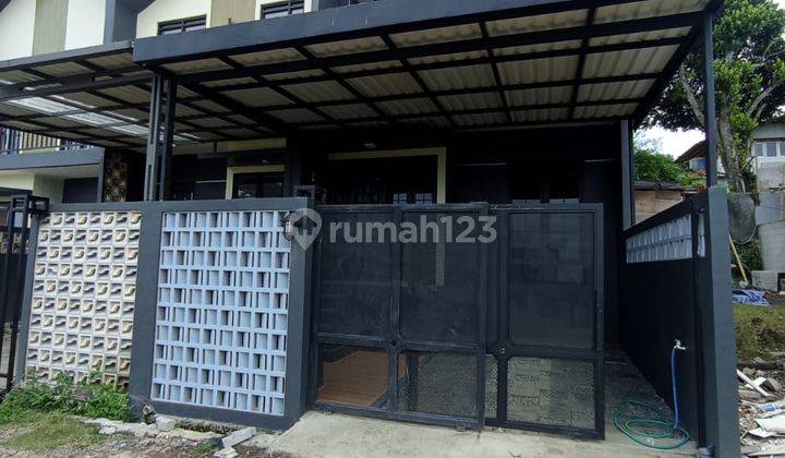 Rumah Villa di Jalan Utama Kolonel Masturi Hanya Rp 700 jutaan view Bandung 1