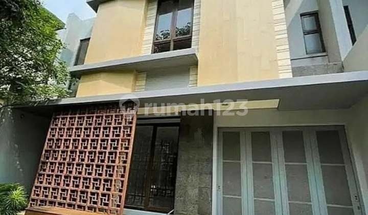 Good Ready-to-Occupy House with SHM in Precia Eminent Cluster, BSD