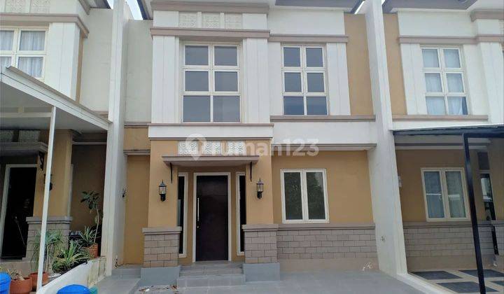 Rumah di Savia BSD Nusaloka 2 Lantai SHM Bagus 1