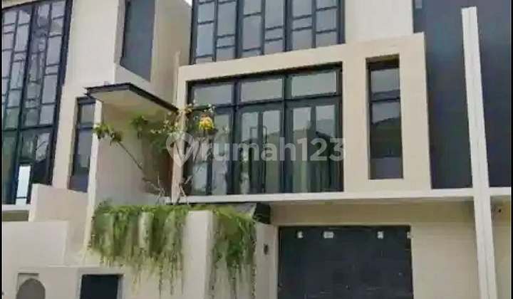 Rumah Siap Huni Bagus Di Cluster Lancewood Perumahan Nava Park Bsd City, Perumahan Nava Park Bsd City Cluster Lancewood, Sampora, Cisauk, Tangerang, Banten, Indonesia, 15345, Bsd City