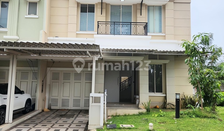 Nice Ready-to-Live Corner House in Maxwell Cluster Gading Serpong
