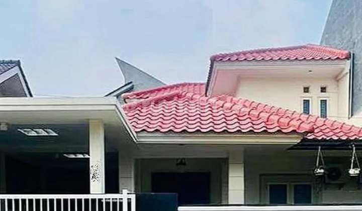 Nice House with SHM in Kencana Loka BSD. Close to BSD Jakarta Toll Access. Nice House with SHM in Kencana Loka BSD. Close to BSD Jakarta Toll Access.
