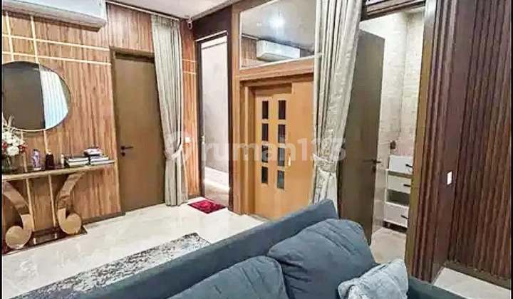 House In The Zore Bsd Well Furnished. In The Elite Area Of Bsd. 2