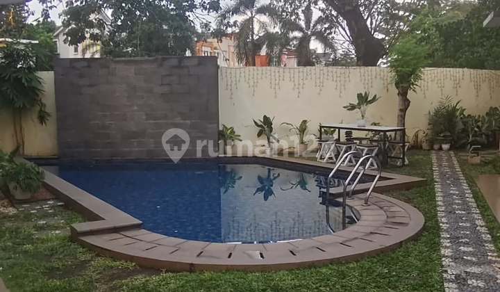 Luxury House With Swimming Pool In Delatinos Bsd 2