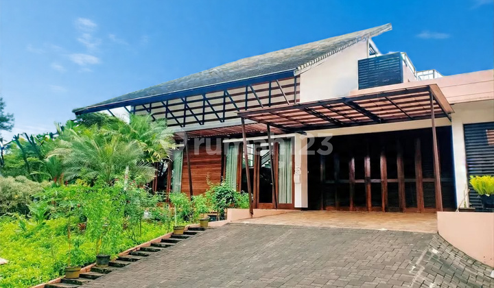 Rumah Hoek Bagus. Lokasi Strategis Di Cluster Green Cove Bsd