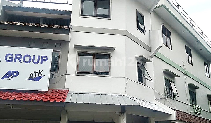 Ruko Strategis Dengan 3 Lantai Di Ruko Bsd Sektor 4 Bsd