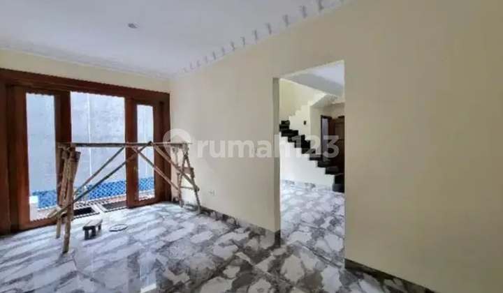 Spacious and Nice House in Puspita Loka Bsd, Good SHM. Strategic Location 2