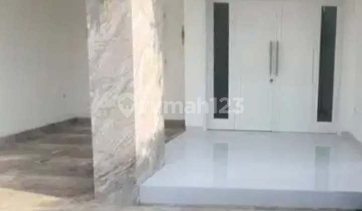 Rumah Bagus Murah Siap Huni Shm Di Kencana Loka Bsd. Lokasi Nyaman. Di Perumahan Kencana Loka 12.5, Jl. Pena Kencana, Ciater, Serpong, Kota Tangerang Selatan, Banten, Indonesia, 15310, Bsd City 2