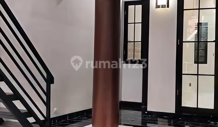 Rumah Siap Huni Bagus SHM di Griya Loka Bsd 2