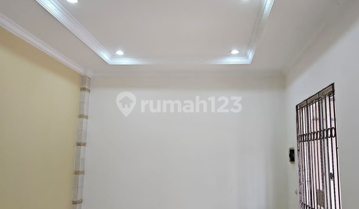 Rumah Siap Huni Bagus SHM di Cluster Holandia Lippo Karawaci 2