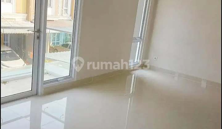 Rumah Hoek Di Karelia Village Gading Serpong Bagus. Ppjb Siap Ajb 2