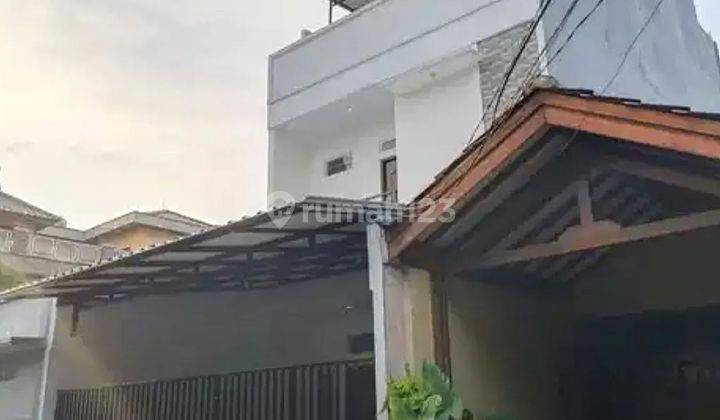 Rumah Unfurnished Bagus SHM - Sertifikat Hak Milik di BSD Griya Loka 2