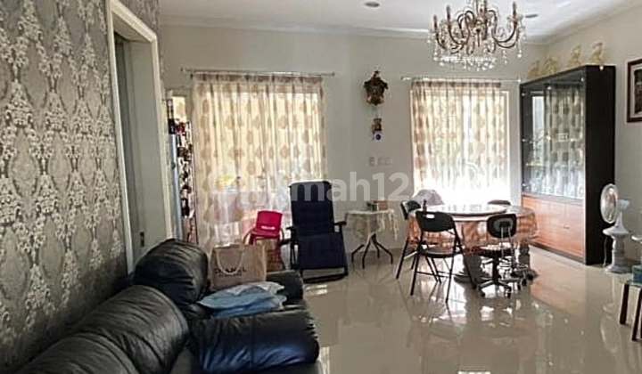 Beautiful and Comfortable House in Flamingo Cluster The Spring Summarecon Gading Serpong 2