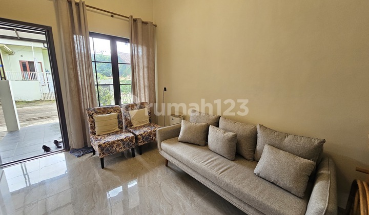 Strategic 3-Bedroom House in Taman Kayangan, Tanjung Bunga Makassar 2