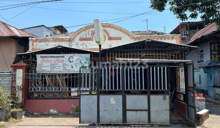 RUMAH 2 LANTAI EKSKLUSIF di Jl. Mangadel! 4 Kamar Tidur, SHM, Hanya 950 Juta! RUMAH 2 LANTAI EKSKLUSIF di Jl. Mangadel! 4 Kamar Tidur, SHM, Hanya 950 Juta!