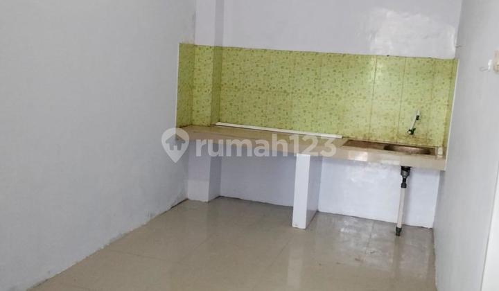 House in Somba Opu, 4 Minutes to Hertasning. 2