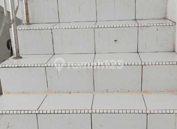 Newly Renovated 3-Story Shop House Near Monginsidi and Veteran 2