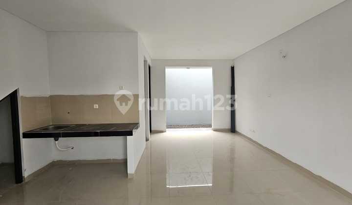 Modern Minimalis, 2 Lantai, Kopo, Dekat Taman Kopo Indah 2