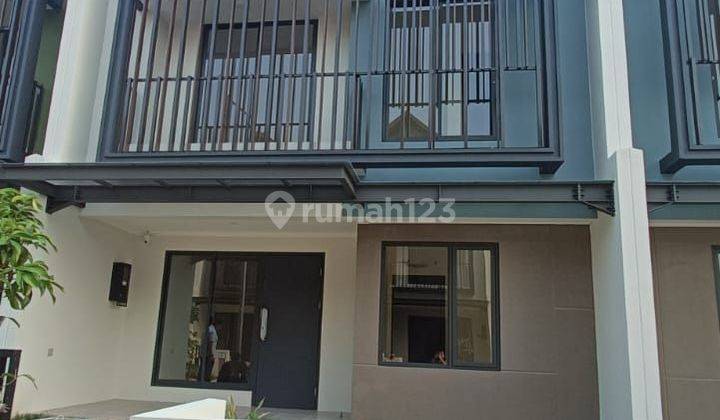 DISEWAKAN RUMAH CLUSTER LEONORA 3 LANTAI DI GADING SERPONG  1