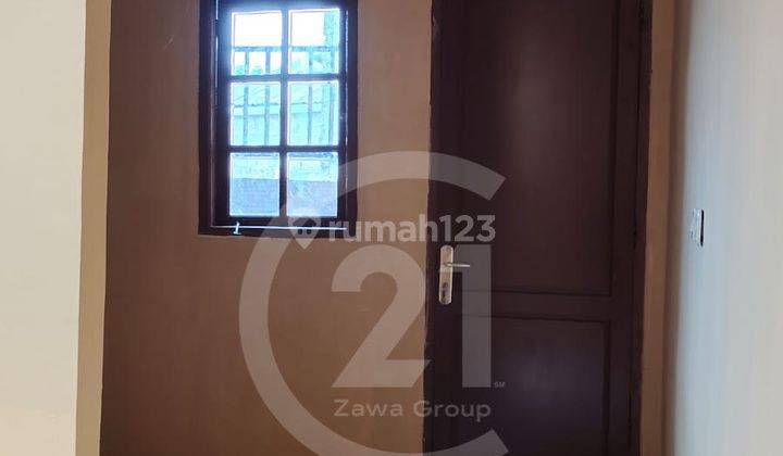 Sewa Rumah 2 Lantai di Kemanggisan 7