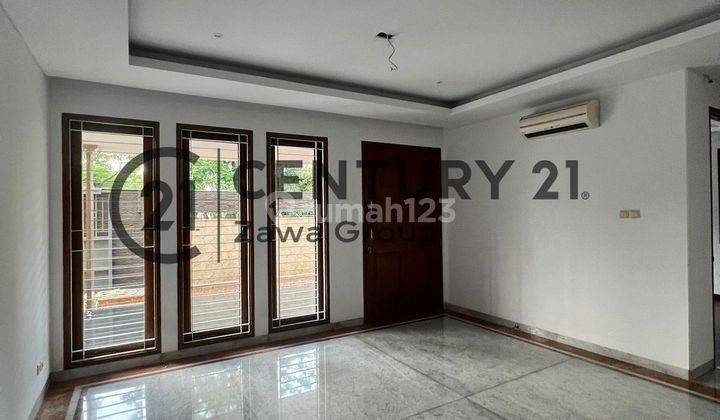 Dijual Rumah Taman Villa Meruya 4 Lantai Jakarta Barat 2